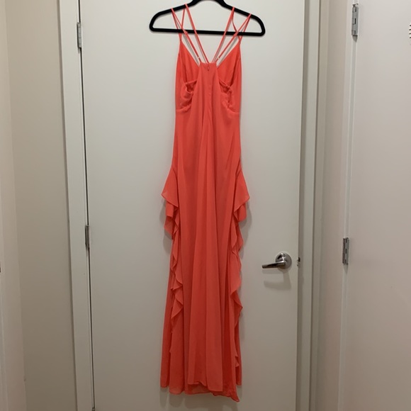 Lulu’s Dress - Picture 2 of 6